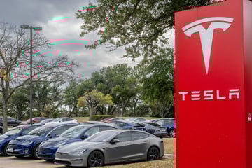 Tesla ordered to pay eye-popping settlement over deadly Autopilot crash