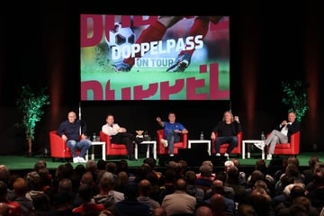 Leipzig: "Doppelpass on Tour": Fußball-Kultshow macht mit Promi-Gästen halt in Leipzig!