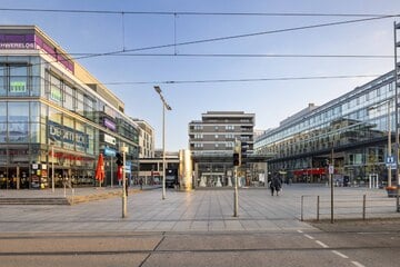 Dresden: Polizei greift durch: Zwei Kriminelle dürfen Wiener Platz nicht mehr betreten