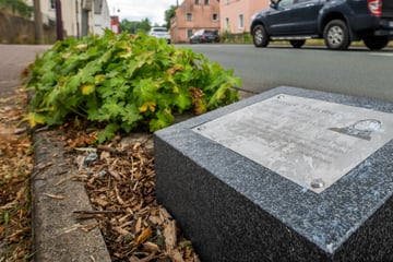 Gedenktafel für ermordeten Jugendlichen beschädigt