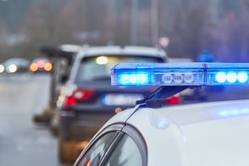 Drogen-Duo geschnappt: Über ein Kilo Rauschgift und haufenweise Bargeld sichergestellt
