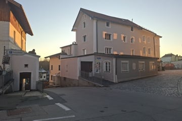 Kind (†4) erstochen in Wohnung gefunden: Mutter unter Tatverdacht