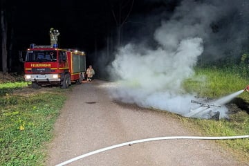Vater fährt besoffen auf Quad seines Sohnes: Plötzlich brennt das Gefährt
