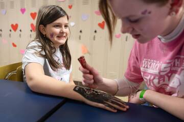 Students at a Texas Junior High tattooed themselves on school grounds – all using the same needle