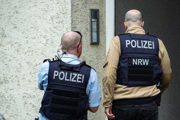 Vollstreckung von Haftbefehl: "Reichsbürger" haut SEK die Tür vor der Nase zu