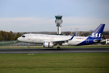 Startbahn und Rollfeld verwechselt: Notbremsung, Flugzeug evakuiert!