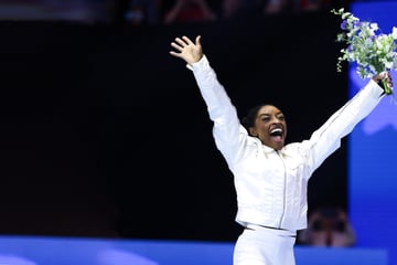 Simone Biles clinches ticket to Paris games with brilliant display at US Olympics trials!