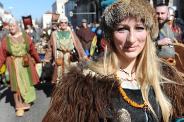 München: Irish-Bayrisch - tagelang: München feiert mit "St. Patrick's Day"-Parade die grüne Insel