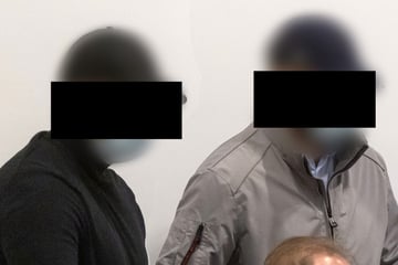 Rechtsextremisten vor Gericht: Journalisten mit Baseballschläger, Messer und Pfefferspray attackiert?
