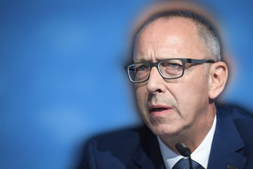 AfD-Chef Urban will 8. Mai nicht als Feiertag