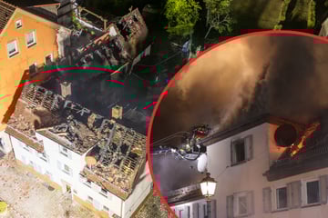 Mehrfamilienhaus brennt lichterloh: Sieben Menschen verletzt
