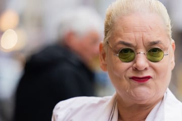 Nach Bühnensturz monatelang in Klinik: Hella von Sinnen spricht über Folgen ihrer Verletzung