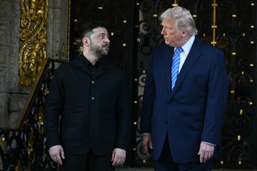 Ukraine-Krieg: Selenskyj von Trump in Florida empfangen