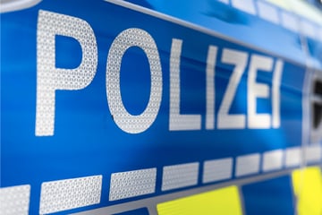 Dresden: Autofahrerin begeht Unfallflucht und belügt dreist die Polizei