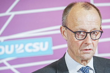 CDU-Chef Merz kritisiert Scholz' Flüchtlingspolitik: "Gesellschaftlicher Zusammenhalt gefährdet"
