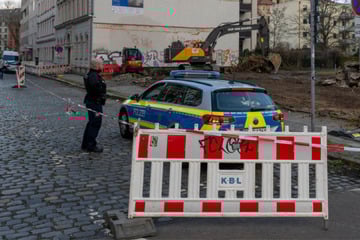 Bagger stößt auf Weltkriegs-Munition: Sperrkreis im Leipziger Norden eingerichtet