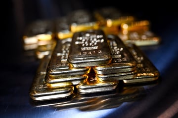 Mann kauft alten Tresor für 15 Euro und findet Goldbarren