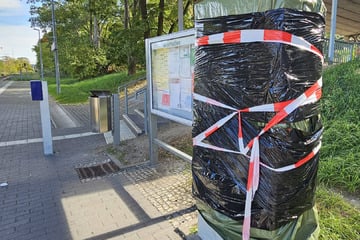 Leipzig: Polizisten hören Explosion: Fahrkartenautomat in Leipzig gesprengt