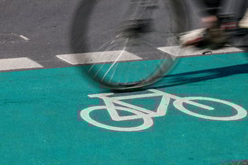 Leipzig: Für 100.000 Euro: Leipziger Ring bekommt weitere grüne Fahrradspur