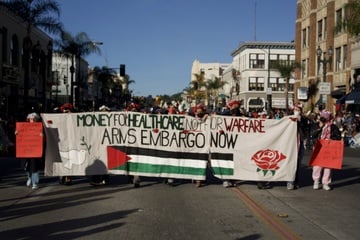 Palestine solidarity protesters disrupt Pasadena Rose Parade for Gaza