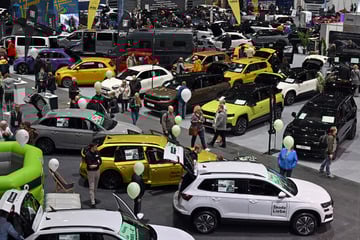 Automesse in Erfurt gestartet: Neuheiten und Elektromobilität im Vordergrund