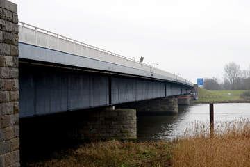 Brücken marode: Staugefahr in Richtung Ostsee wegen Baustelle auf A1