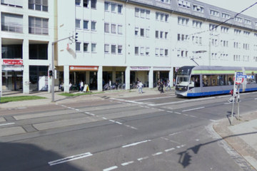 Vor Straßenbahn gelaufen: Mädchen (16) bei Unfall in Leipzig schwer verletzt