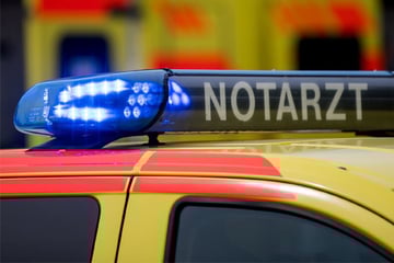 Von eigenem Traktor überrollt? Mann (†60) tot aufgefunden