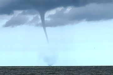 Tornado über Borkum: Menschen am Strand nur knapp verfehlt