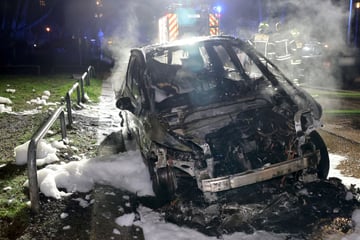 Chemnitz: Citroën in Chemnitz abgefackelt! War es Brandstiftung?