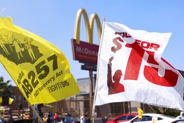 California's landmark fast food workers law hits a new obstacle