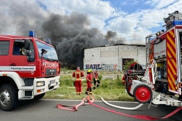 Großbrand in Treuenbrietzen gelöscht - Bundesstraße wieder frei