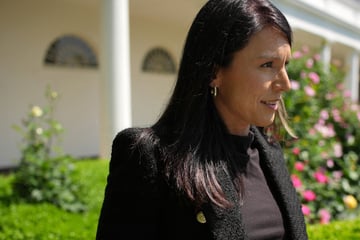 Tulsi Gabbard under fire for using same "easily cracked" password for years
