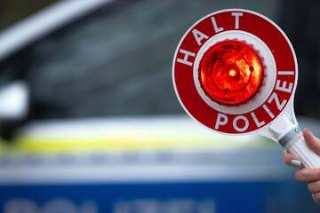 Mit satten 146 Kilometern pro Stunde: Rowdy rast durch fränkisches Dorf nach Hessen