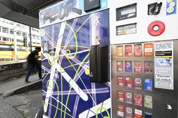 Köln: Jugendliche sollen Zigarettenautomaten gesprengt haben: Verdächtiger am Tatort gestellt