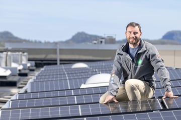 Stadtwerke verschenken den Strom: Sonnenenergie macht Mieter auf dem Sonnenstein froh