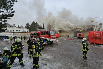 Großbrand im Erzgebirge: Umfeld muss doch nicht evakuiert werden