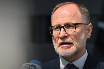 Ukraine-Krieg: Lettland liefert weitere Aufklärungs-Fahrzeuge an Ukraine