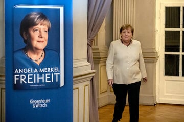 Angela Merkel veröffentlicht Memoiren: Kein Platz für Fehler, Irrtümer und Reue