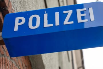 Dumm gelaufen! Mann fährt mit Auto zur Polizei und bald erst mal gar nicht mehr