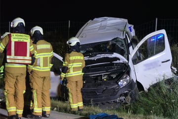 Unfall A14: Unfall auf der A14: Zwei Verletzte nach Kollision
