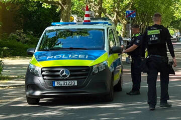 Berlin: Am helllichten Tag im Park: Teenager in Hellersdorf niedergestochen