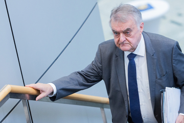 Herbert Reul will Klarheit schaffen: Droht NRW ein verheerender Terroranschlag?