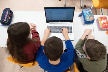 Neuer Digitalpakt soll Sachsens Schulen auf Empfang bringen