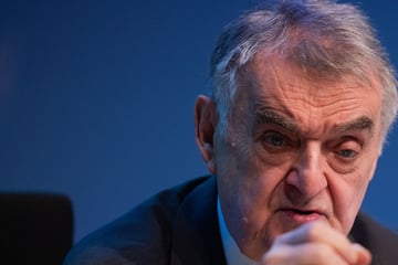 AfD-Mitglieder aus öffentlichem Dienst entfernen? NRW-Innenminister Reul ist skeptisch