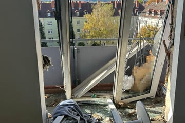 Explosion in Wohnhaus: Mann erleidet schwere Verbrennungen