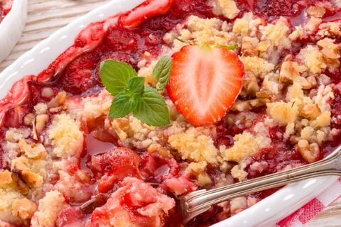 Erdbeer Crumble Rezept: Einfach und schnell zubereitet