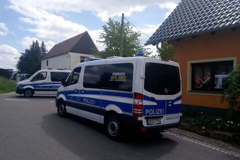 Dresden: So massiv war das geheime Waffenlager des KSK-Soldaten | TAG24