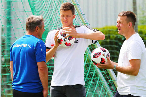 Emilio Ballack beim Trainingsauftakt vom Chemnitzer FC ...