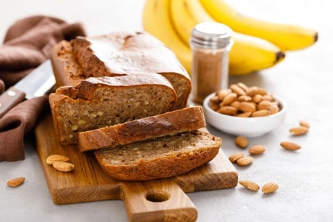 Bananenbrot ohne Ei: Rezept mit Schokolade